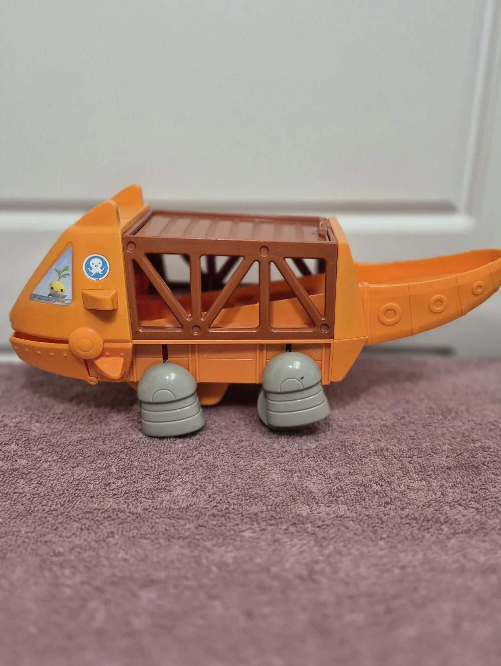 Octonauts Gup G Salamander With 5 Figures In Excellent Condition.